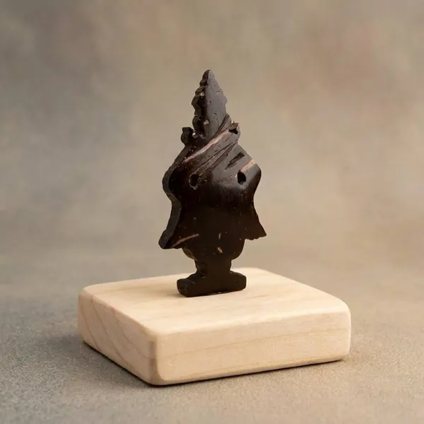 Coconut_Shell_Idol
