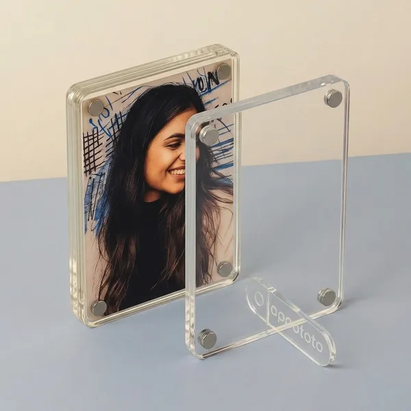 Acrylic_Magnetic_Photo_Frame_Dual_Use_Mini_Clear_Standing_Frame_For_Fridge_Desk_Table_Top_Frame_Double_Sided_Floating_Display_3_5X2_5_Inch