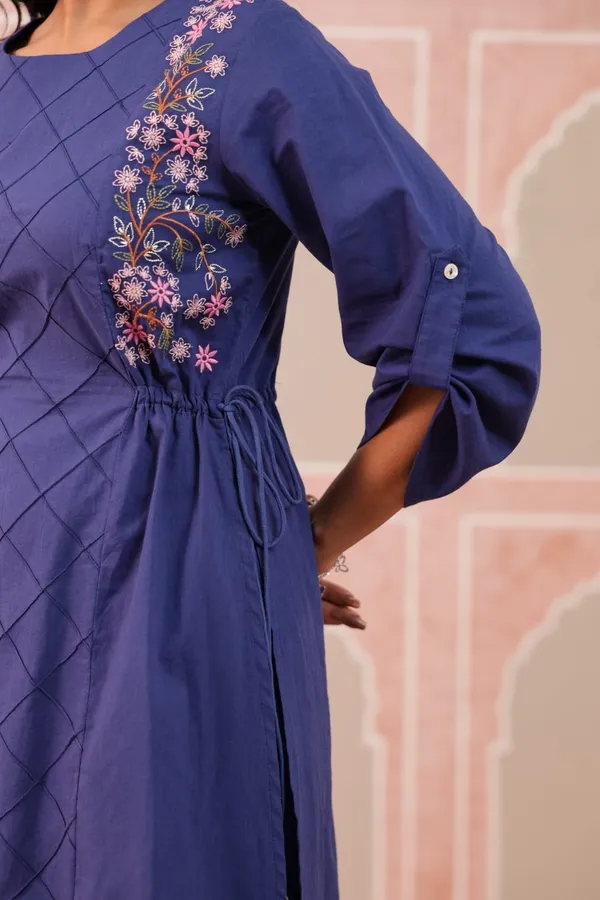 Blue_Floral_Embroidered_Pintuck_Kurta_Set_For_Women