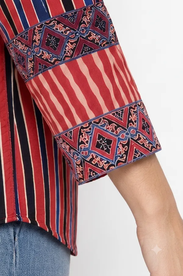 Red_&_Blue_printed_shirt_for_outting_and_office_wear
