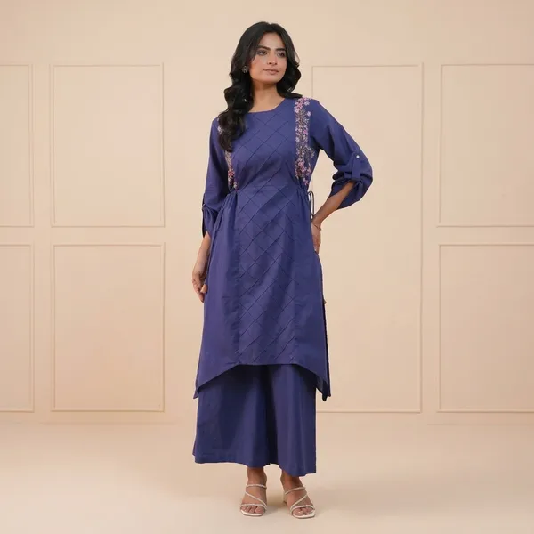 Blue_Floral_Embroidered_Pintuck_Kurta_Set_For_Women
