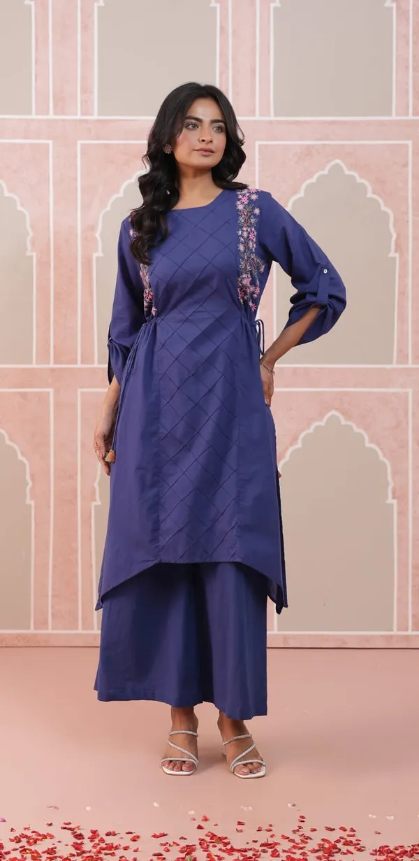 Blue_Floral_Embroidered_Pintuck_Kurta_Set_For_Women