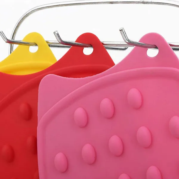 Iron_Mat_|_Flexible_Silicone_Iron_Pad_|_Iron_Rest_Pads_|_Heat_Resistant_|_Anti-Slip_Mat_|_Protective_Waterproof_Insulation_Iron_Mat_|_Assorted