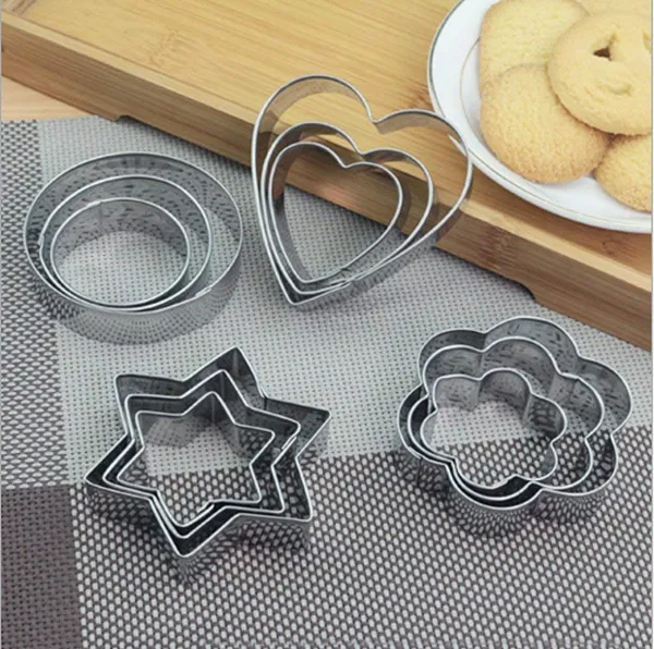 Cookie_Cutter_Set_Stainless_Steel_Cookie_Cutter_with_4_Shape,_3_Size,_12_Pieces_Shapes_Embossing_Mold_for_Kids_Baking_Cooking_Bread_Sandwich_Cutter_for_Kitchen_Baking_Mold