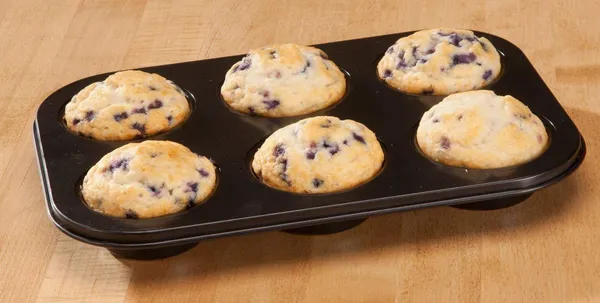 6_Cups_Carbon_Steel_Mini_Muffin_Bun_Pan_Non-Stick_Cupcake_Baking_Bakeware_Mould_Tray_Cake_Mold_(Black),__Muffin_Tray_with_6_Cavities_&_100_Muffin_Liners_SGS_Certified_Non-Stick_Bakeware,_Oven_Safe,_Microwave_Safe,_Dishwasher_Safe,_Carbon_Steel_Cupcake_Mould_for_Baking,