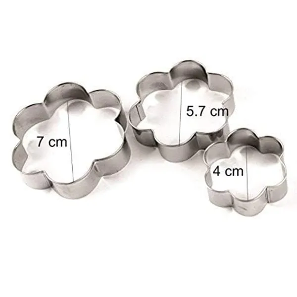 Cookie_Cutter_Set_Stainless_Steel_Cookie_Cutter_with_4_Shape,_3_Size,_12_Pieces_Shapes_Embossing_Mold_for_Kids_Baking_Cooking_Bread_Sandwich_Cutter_for_Kitchen_Baking_Mold