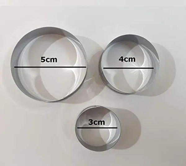 Cookie_Cutter_Set_Stainless_Steel_Cookie_Cutter_with_4_Shape,_3_Size,_12_Pieces_Shapes_Embossing_Mold_for_Kids_Baking_Cooking_Bread_Sandwich_Cutter_for_Kitchen_Baking_Mold