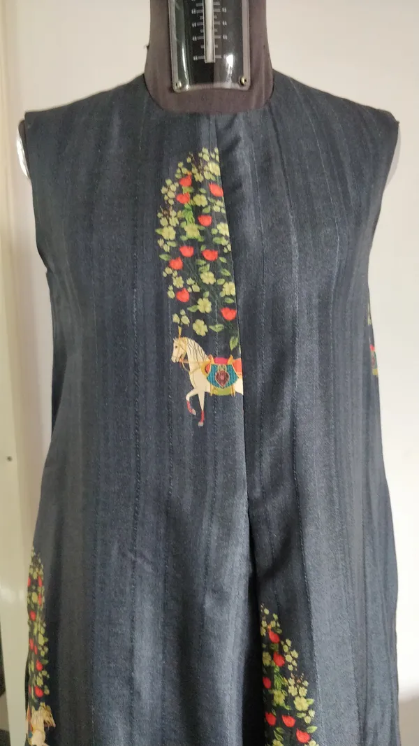 Dark_Green_Tussar_Silk_Animal_Print_Sleeveless_Pleated_Midi_Dress_For_Women