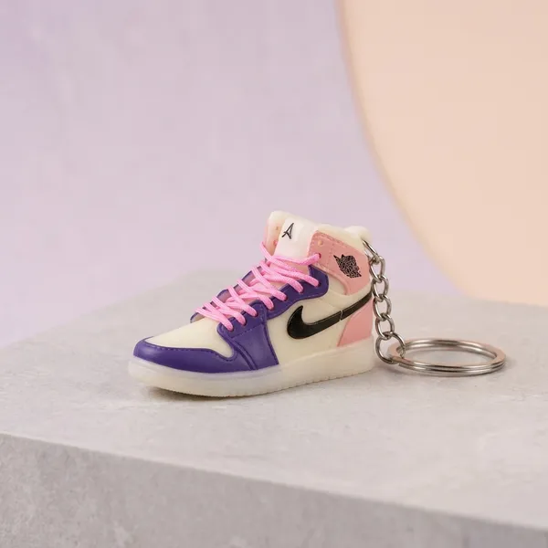 Multicolor_radium_plastic_High-Top_Sneaker_Miniature_Keychain_For_Unisex