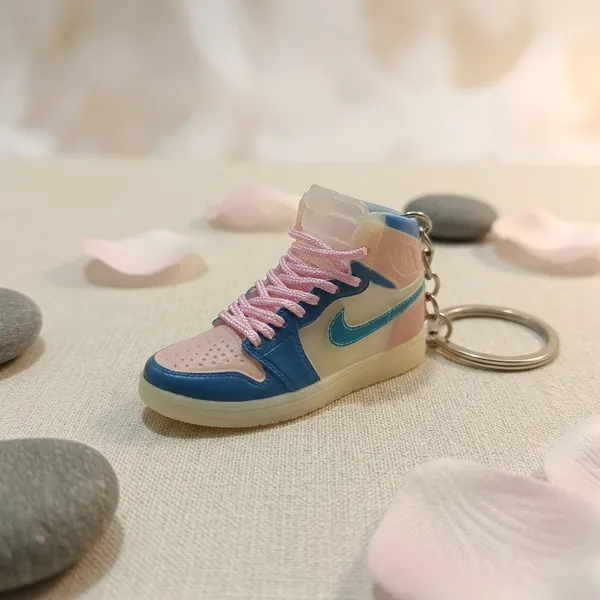 Multicolor_radium_light_Plastic_Miniature_High-Top_Sneaker_Keychain_For_Unisex