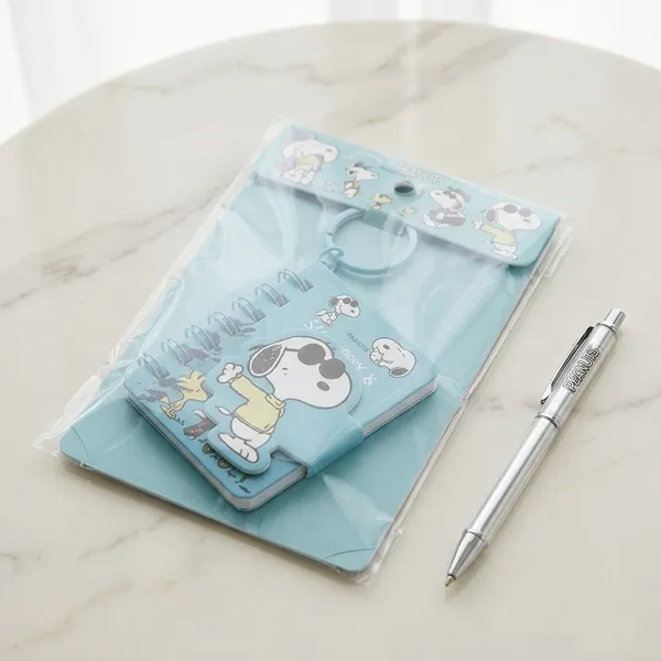 Snoopy_Peanuts_Light_Blue_Cartoon_Print_Notebook_Set
