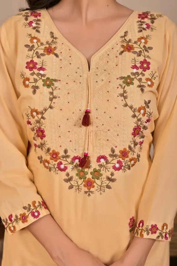 Beige_Georgette_Embroidered_Kurta_Set_With_Dupatta_For_Women