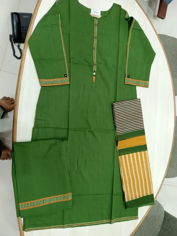 Green_Cotton_Striped_Kurta_Pajama_Set_With_Dupatta_For_Women