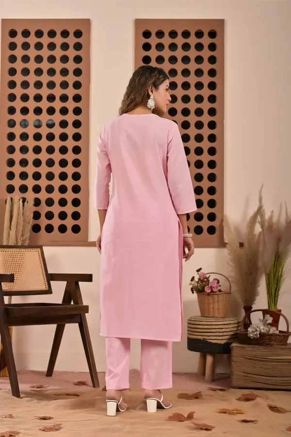 Pink_Embroidered_Kurta_Set_With_Dupatta_For_Women