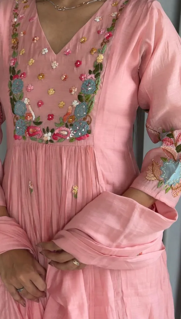 Pink_Georgette_Floral_Embroidered_Anarkali_Suit_For_Women