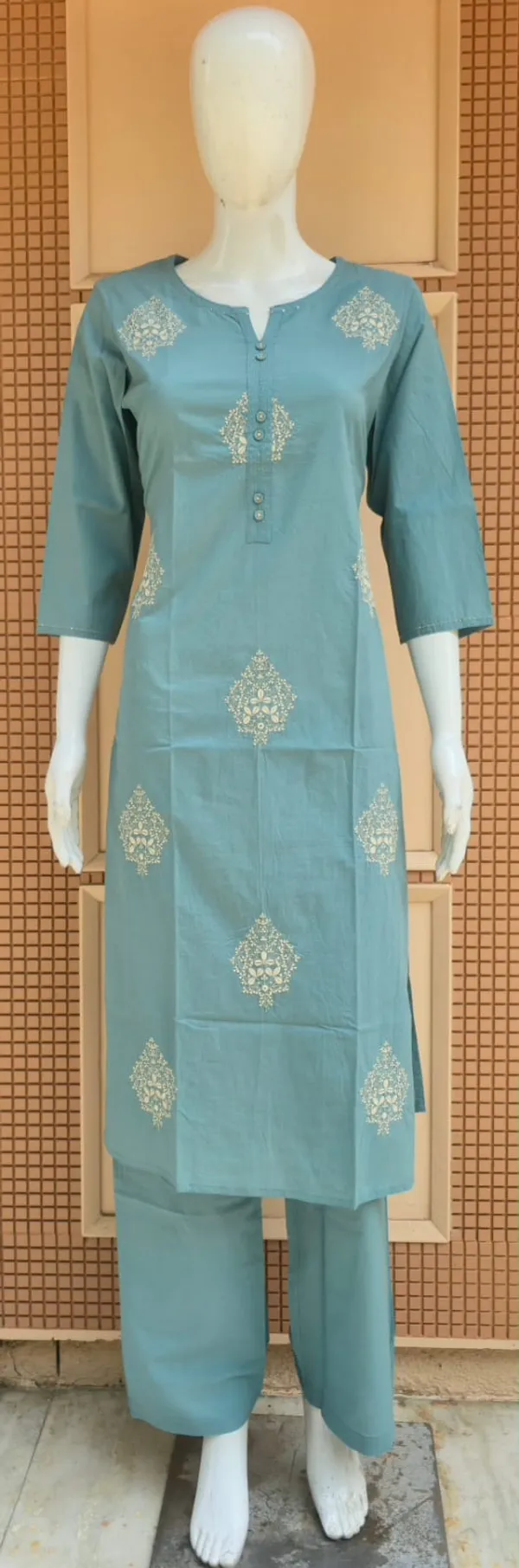 Sky_Blue_Embroidered_Cotton_Kurta_For_Women