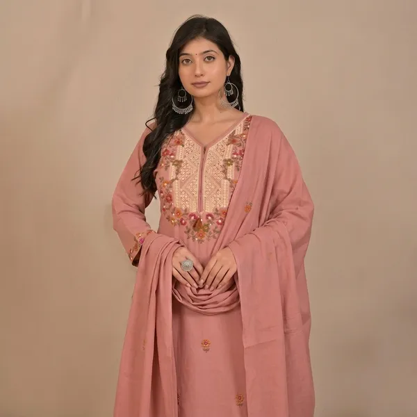 Pink_Embroidered_Kurta_Set_With_Dupatta_For_Women