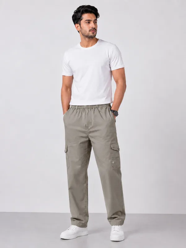 Beige_Cotton_Relaxed_Fit_Cargo_Pants_For_Men