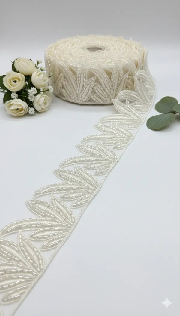 Black_Zari_Cutdana_Scalloped_Edge_Lace_Trim_Per_Meter
