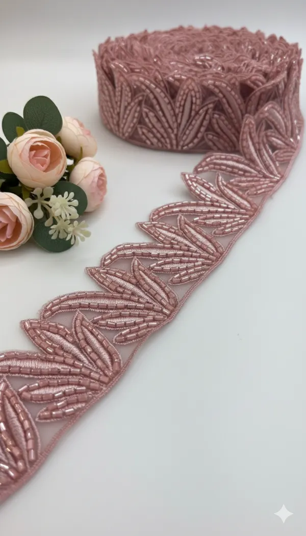 Rani_Zari_Cutdana_Scalloped_Edge_Lace_Trim_Per_Meter