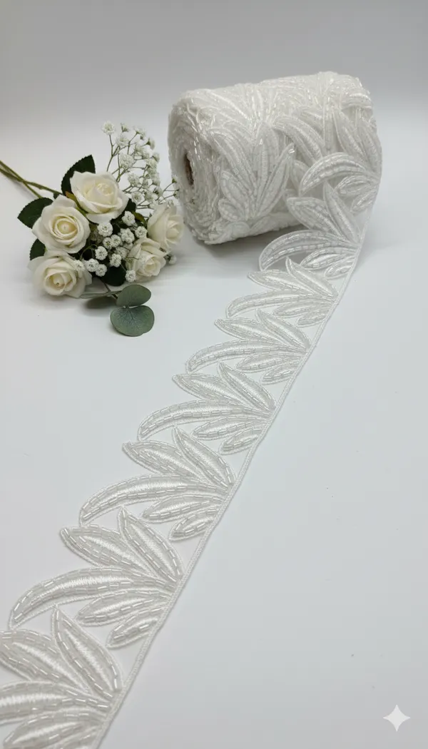 Off-White_Zari_Cutdana_Scallop_Edge_Lace_Per_Meter