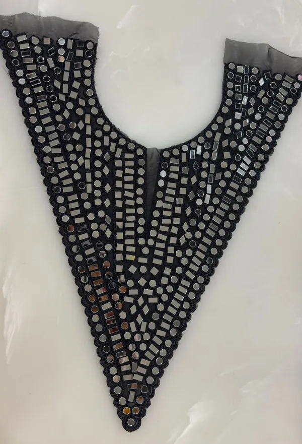 Black_Mirror_V-Neck_Yoke_Patch_For_Kurti_Kaftan