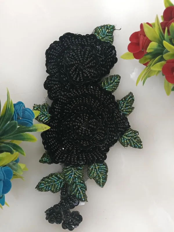 Black_Zari_Floral_Embroidery_Patch
