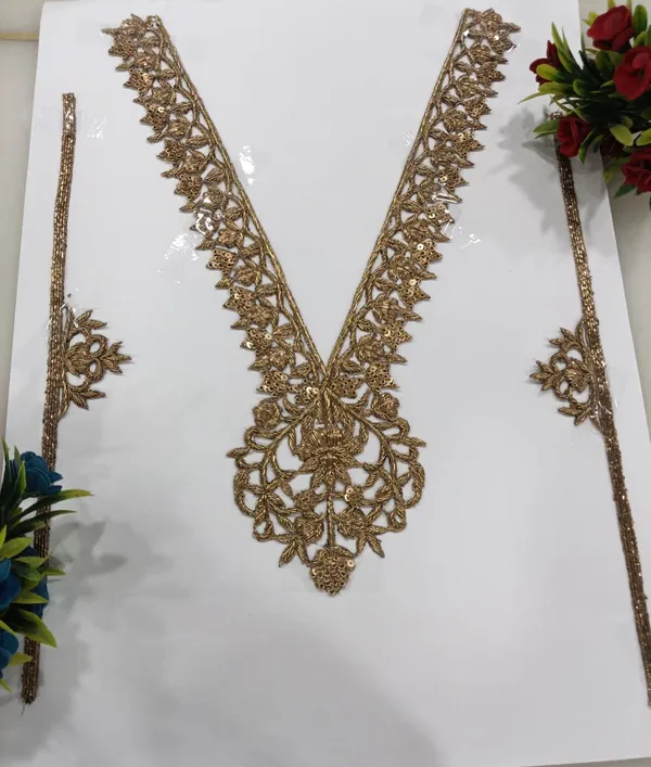 Gold_Zardosi_Neck_Patch_For_Kurti_And_Suit