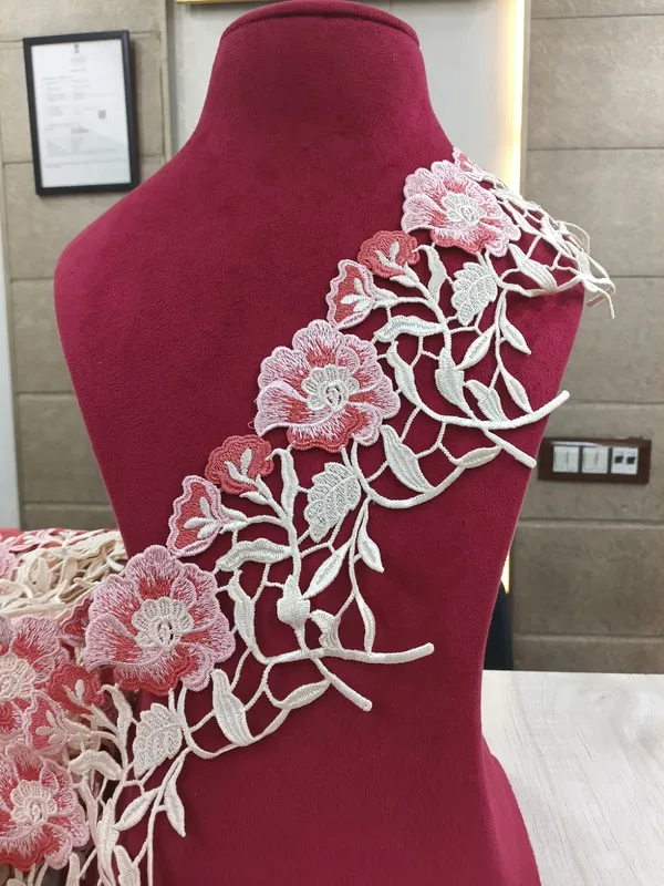 Pink_Zari_3D_Floral_Embroidery_Lace_For_Kurtis_And_Suits-_3_Meters_Strip