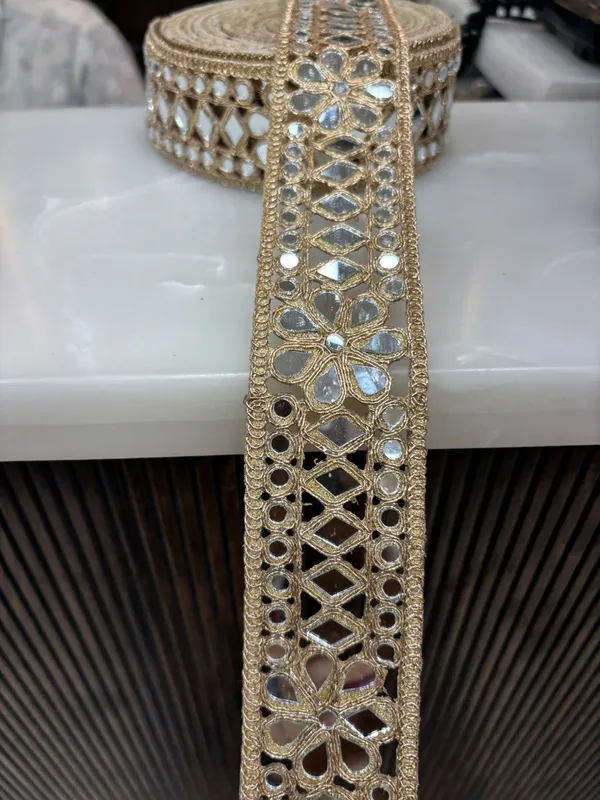 Golden_Zari_Mirror_Lace_For_Dupatta_And_Kurti_-_Pack_of_2_Meters
