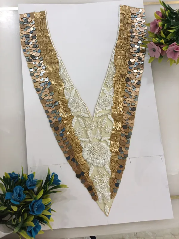 Off-White_Zari_Cutdana_Embellished_Neck_Patch_For_Women