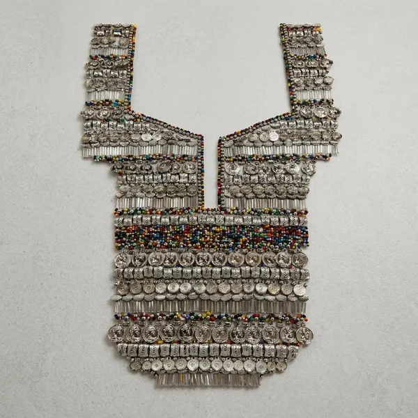 Multicolor_Dark_Zari_Embellished_Neck_Yoke_Patch