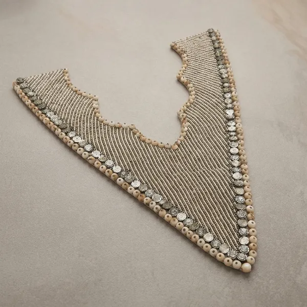 Metallic_Zari_Handwork_Neck_Patch_For_Kaftans