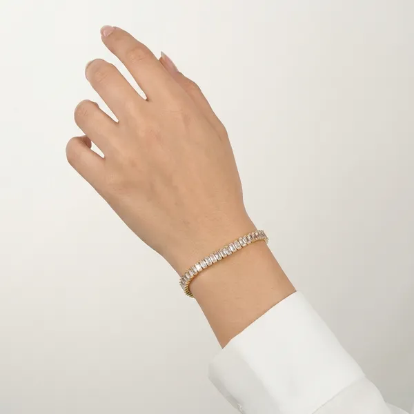 Golden_Plated_Crystal_Studded_Tennis_Bracelet_For_Women