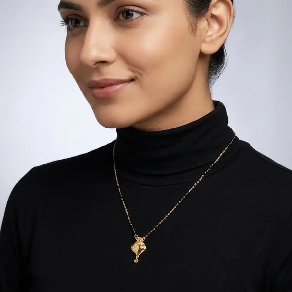 Golden_And_Black_Plated_Vati_Pendant_Mangalsutra_For_Women