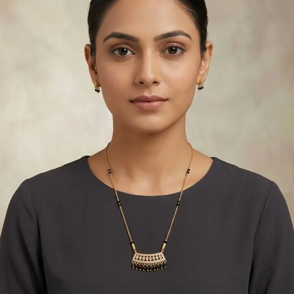 Golden_Black_Plated_Ornate_Pendant_Mangalsutra_For_Women