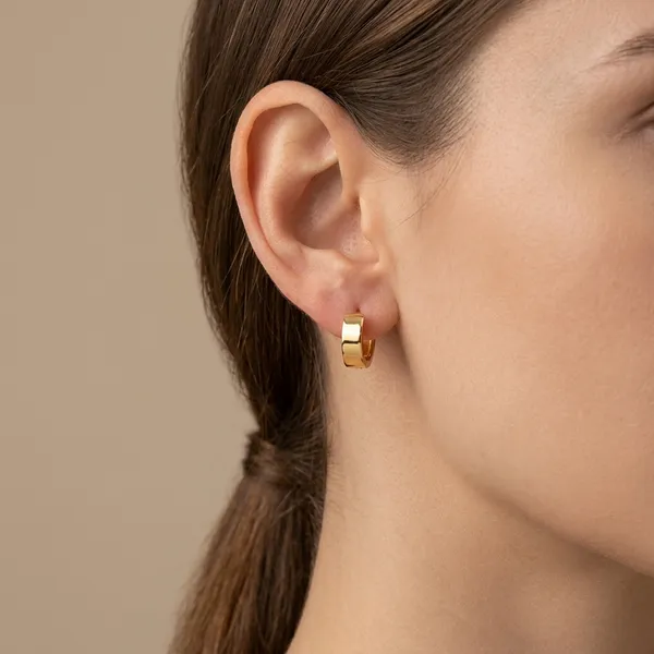 Golden_Plated_Stainless_Steel_Huggie_Hoop_Earrings_For_Women