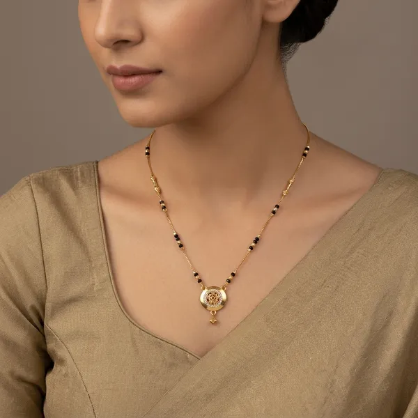 Golden_And_Black_Plated_Filigree_Pendant_Mangalsutra_For_Women