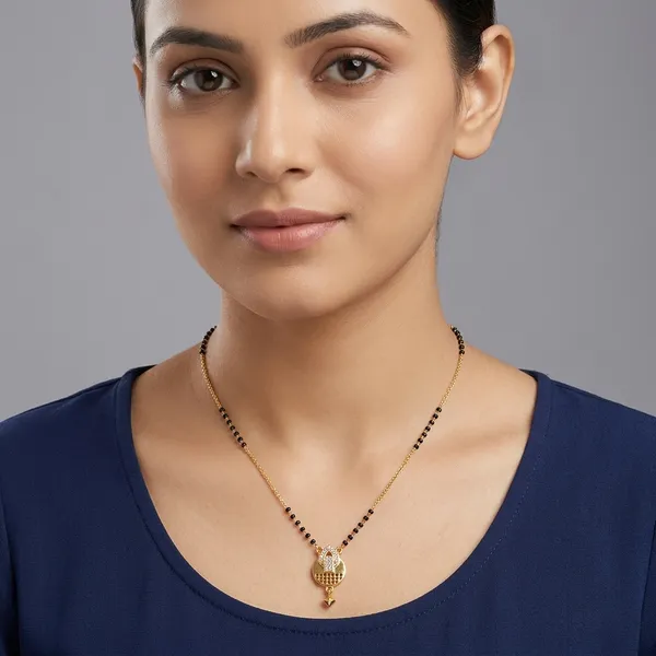 Golden_And_Black_Plated_Traditional_Pendant_Mangalsutra_For_Women