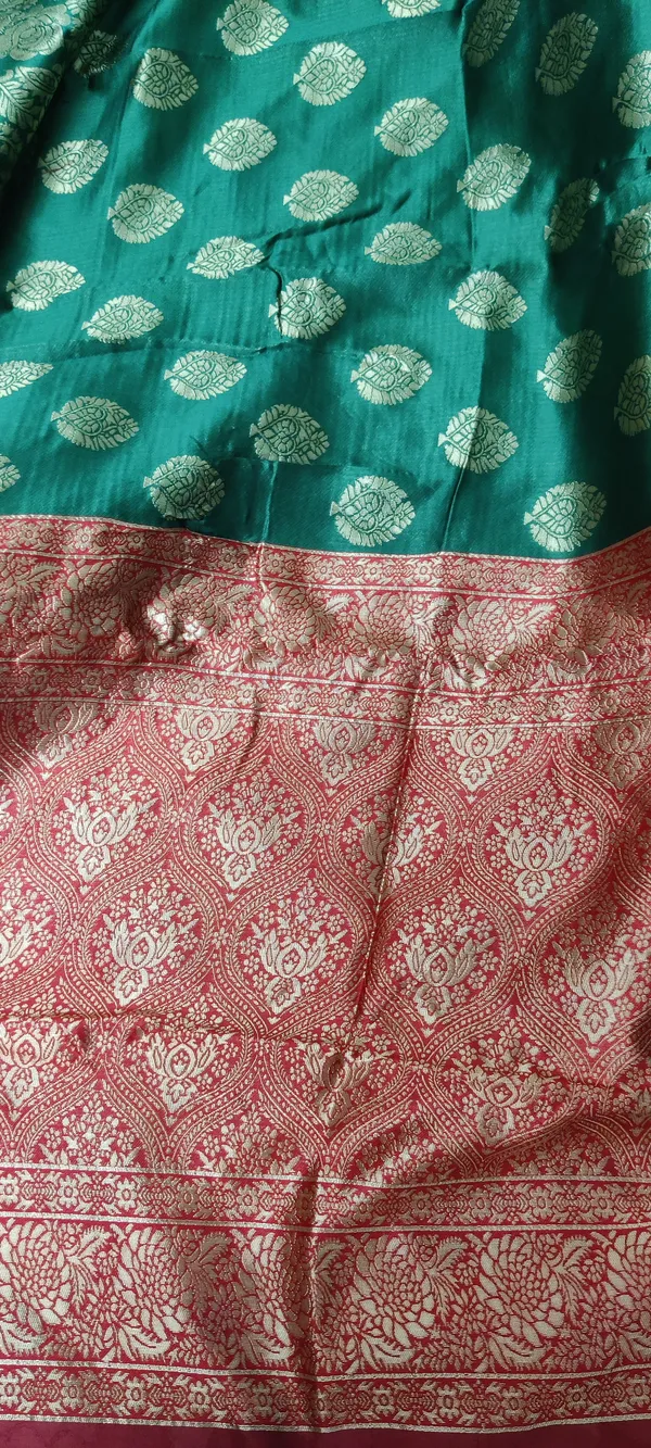 Pink_And_Green_Satin_Silk_Zari_Woven_Banarasi_Saree_For_Women