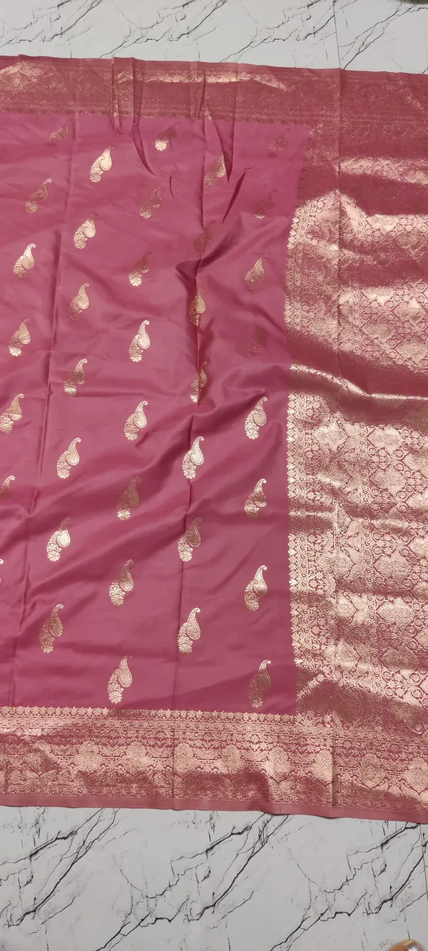 Onion_Pink_Satin_Silk_Zari_Woven_Paisley_Banarasi_Saree_For_Women