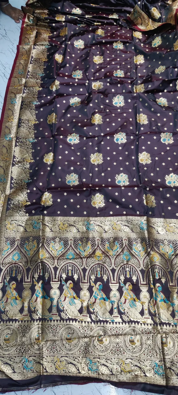 Maroon_Zari_Border_Banarasi_Saree_For_Women