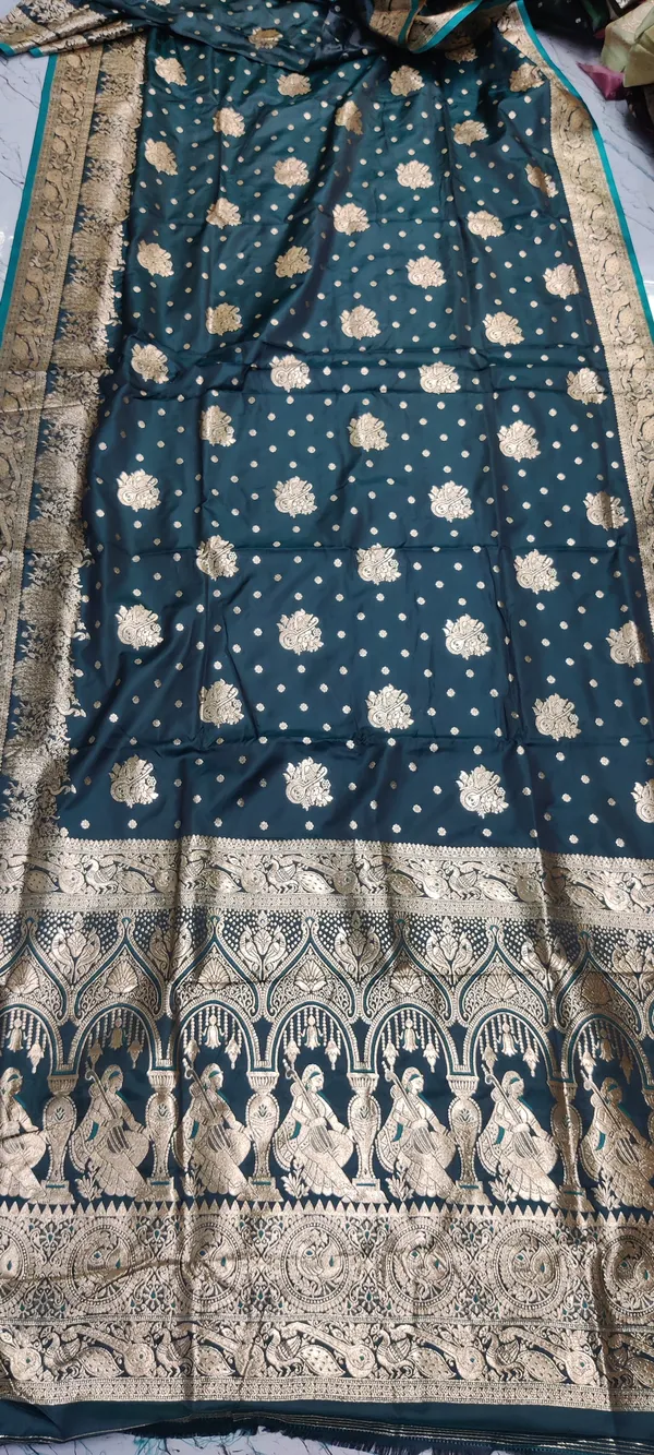 Teal_Zari_Woven_Banarasi_Saree_For_Women