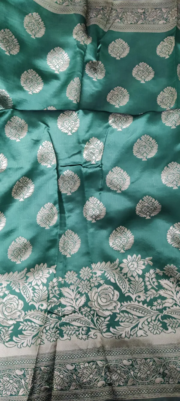 Pink_And_Green_Satin_Silk_Zari_Woven_Banarasi_Saree_For_Women