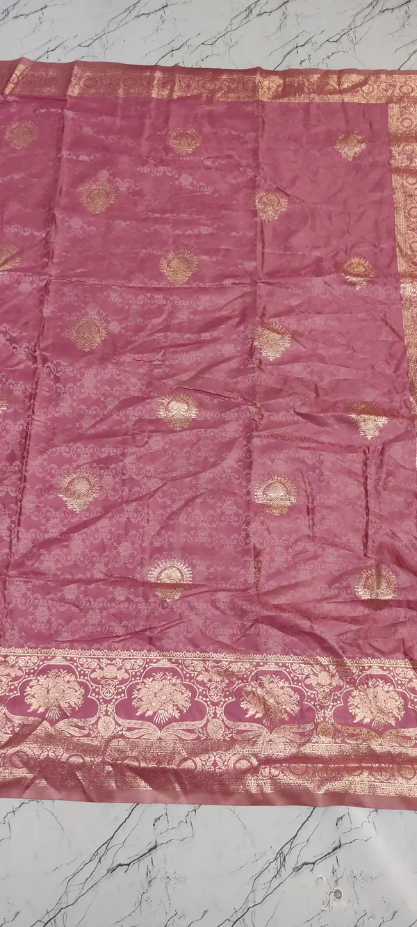 Pink_Zari_Woven_Booti_Banarasi_Saree_For_Women