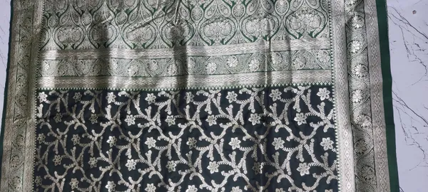 Green_Woven_Zari_Border_Banarasi_Saree_For_Women