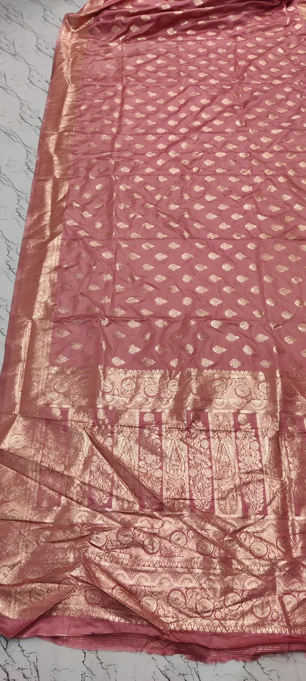 Pink_Zari_Woven_Banarasi_Saree_For_Women
