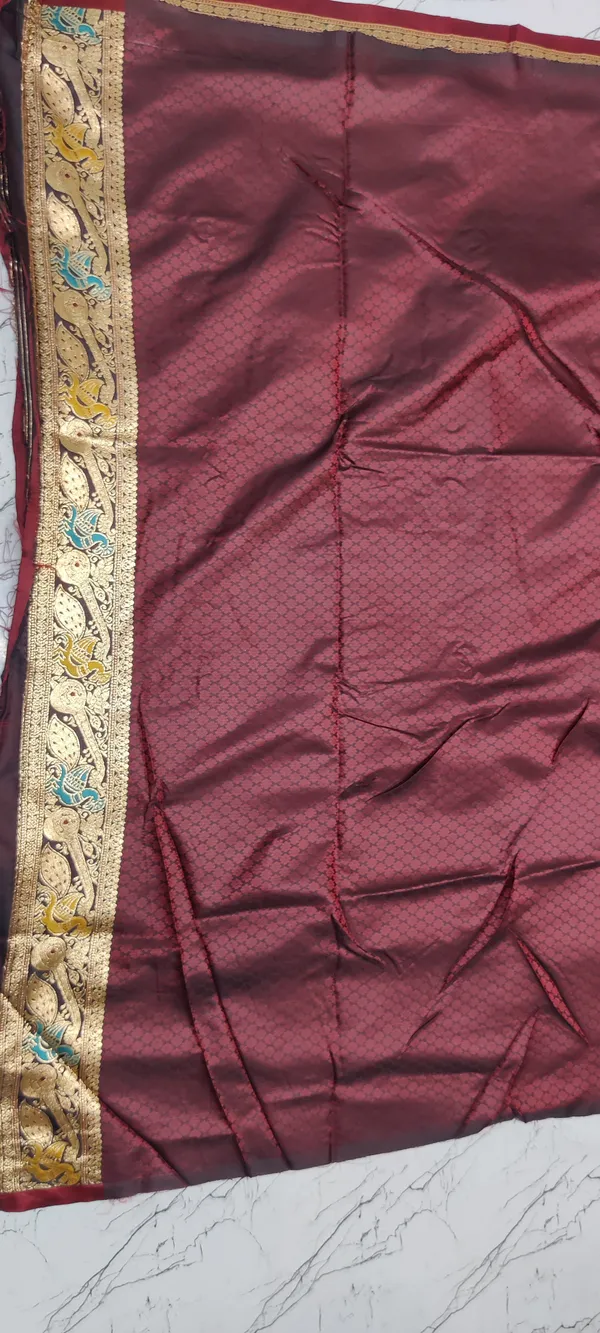 Maroon_Zari_Border_Banarasi_Saree_For_Women