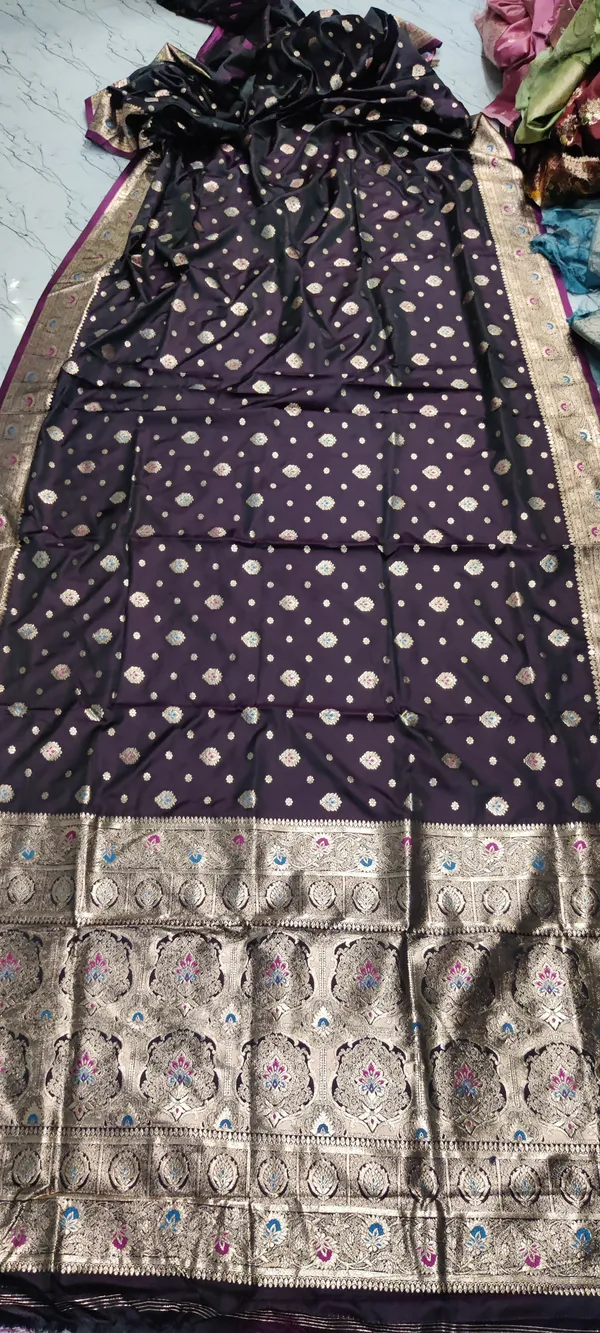 Purple_Zari_Woven_Banarasi_Saree_For_Women