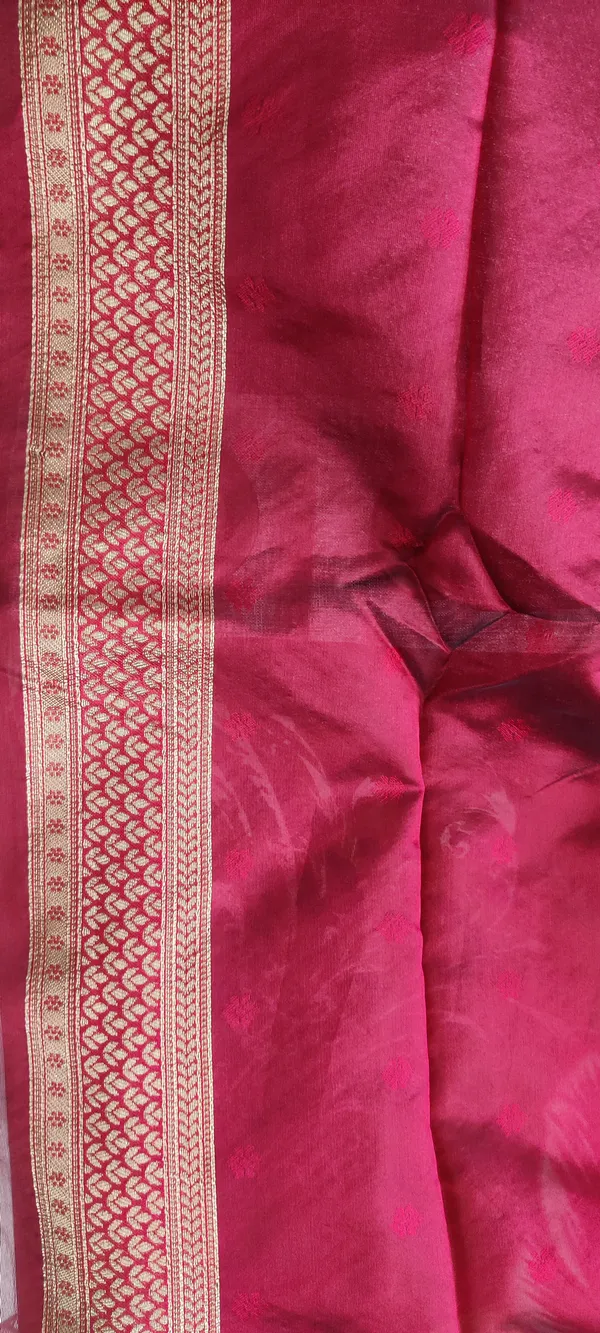 Green_Satin_Silk_Woven_Border_Banarasi_Saree_With_Blouse_For_Women